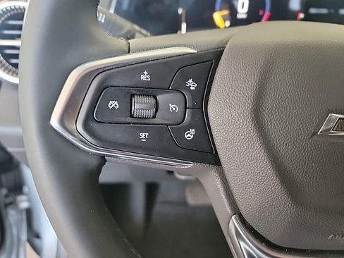 Used 2025 Chevrolet Trax ACTIV w/ Driver Confidence Package FWD image 16