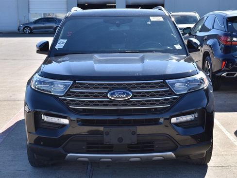 Used 2021 Ford Explorer King Ranch w/ Premium Technology Package image 3