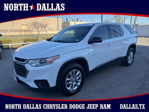 Used 2021 Chevrolet Traverse LS w/ LPO, Floor Liner Package image 1