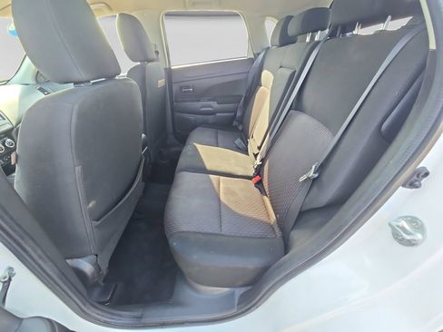 Used 2018 Mitsubishi Outlander Sport LE AWD/4WD image 32