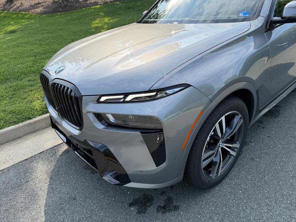 New 2027 BMW X7 xDrive40i w/ M Sport Package AWD/4WD image 26