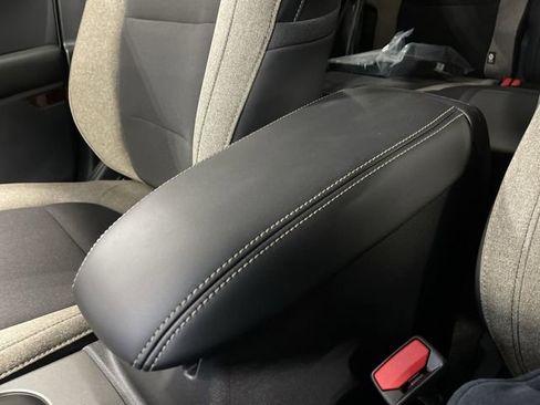 Used 2025 Ford Bronco Sport Big Bend w/ Convenience Package AWD/4WD image 25