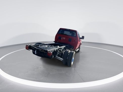 New 2026 RAM 5500 4x4 Regular Cab image 7