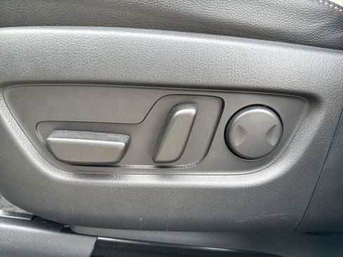 Used 2025 MAZDA CX-90 3.3 Turbo w/ Premium Plus Pkg image 12