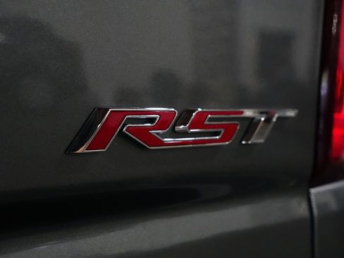 Used 2021 Chevrolet Silverado 1500 RST image 11