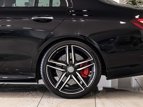 Used 2018 Mercedes-Benz E 63 AMG S image 7