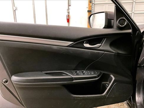 Used 2021 Honda Civic Sport image 22