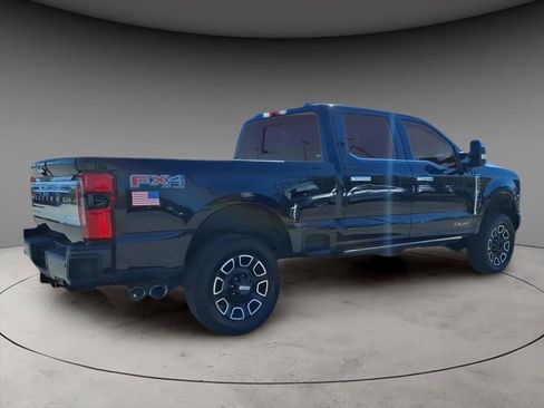 Used 2024 Ford F350 Platinum image 9