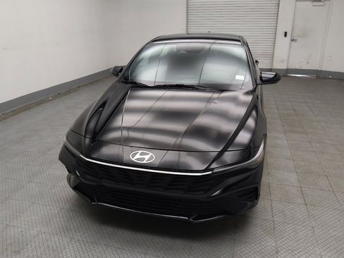 Used 2025 Hyundai Elantra Sport FWD image 15