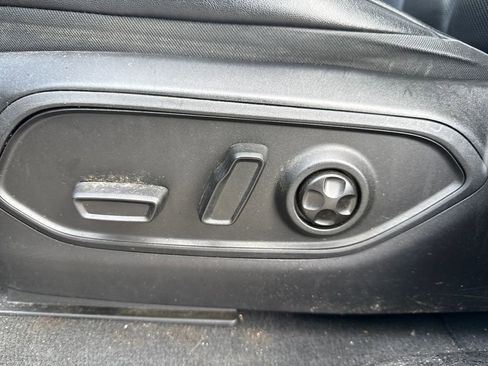 Used 2024 Jeep Grand Cherokee Overland w/ Trailer Tow Package image 13