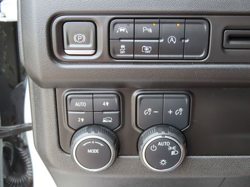 Certified 2023 Chevrolet Tahoe RST w/ Luxury Package AWD/4WD image 11
