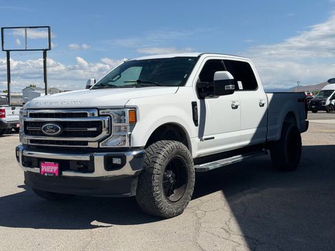 Used 2022 Ford F250 Lariat w/ Lariat Value Package AWD/4WD image 5