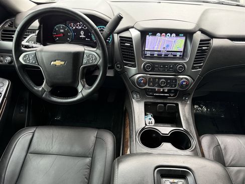 Used 2017 Chevrolet Tahoe LT w/ Luxury Package AWD/4WD image 18