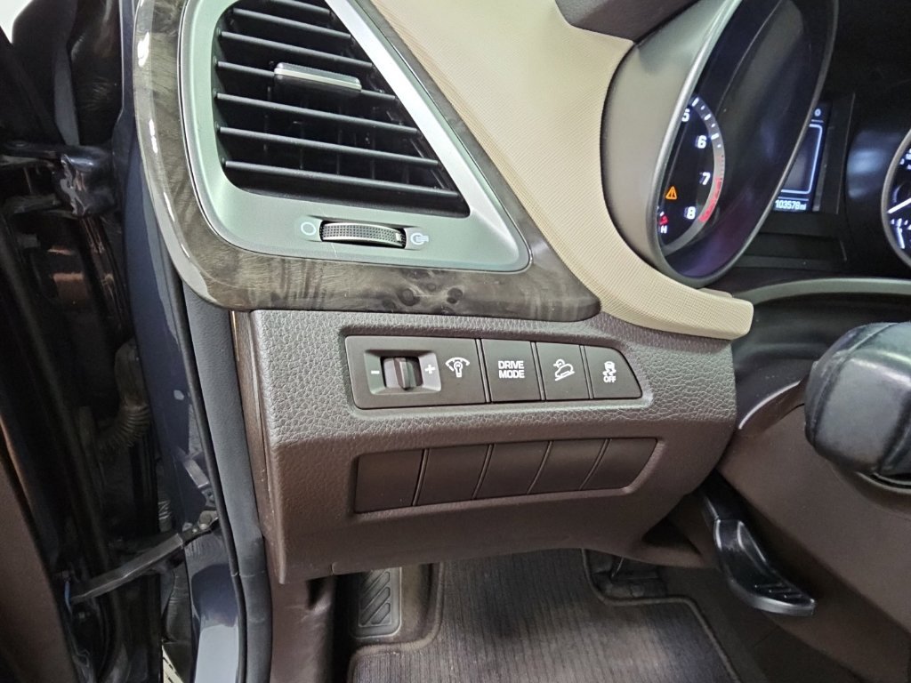 Used 2017 Hyundai Santa Fe Sport FWD image 27