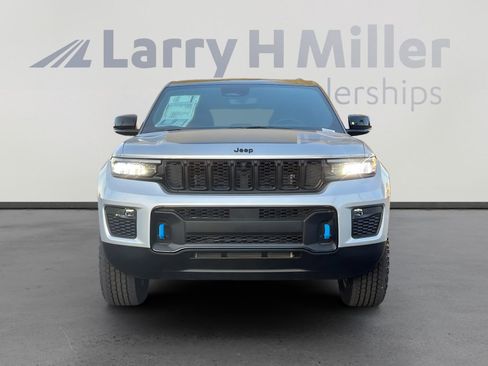 New 2025 Jeep Grand Cherokee Trailhawk image 4