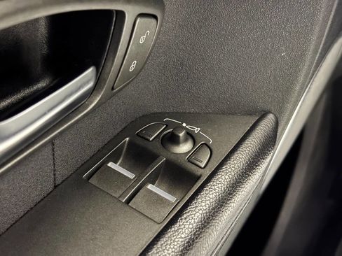 Used 2012 Land Rover Range Rover Evoque Pure Plus image 29