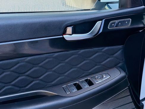 Used 2022 Hyundai Palisade Calligraphy image 17