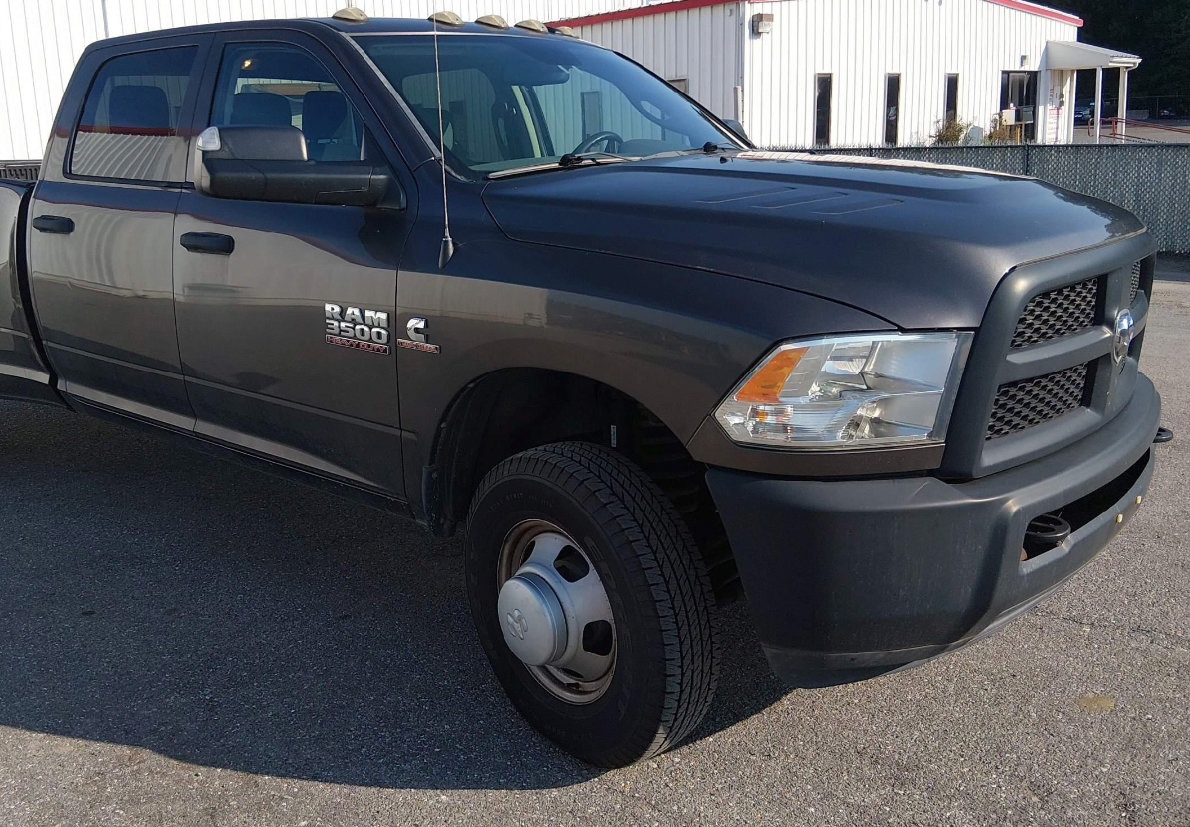 Used 2016 RAM 3500 Tradesman w/ Popular Equipment Group AWD/4WD image 5