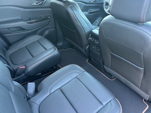 Used 2023 GMC Acadia AT4 w/ Technology Package AWD/4WD image 18