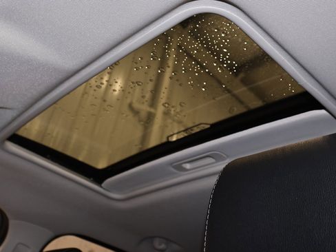 Certified 2022 Ford EcoSport SES w/ Interior Protection Package image 30