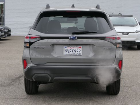 Certified 2025 Subaru Forester Limited w/ Popular Package image 4