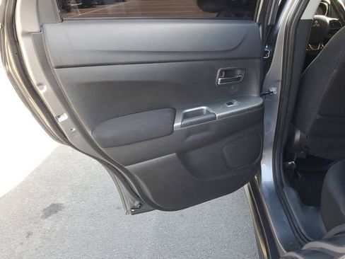 Used 2020 Mitsubishi Outlander Sport SE image 11