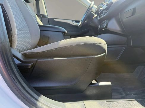 Used 2021 Ford Escape SE AWD/4WD image 40