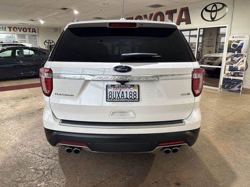 Used 2018 Ford Explorer Platinum image 9