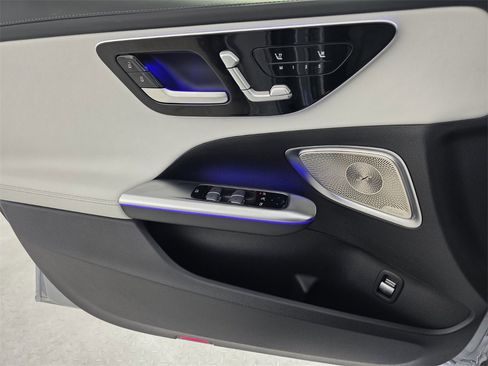 Used 2025 Mercedes-Benz C 300 C 300 image 24