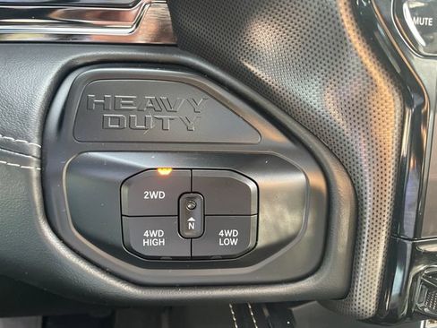 Used 2025 RAM 3500 Limited AWD/4WD image 37