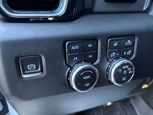 Certified 2024 GMC Sierra 2500 Denali Ultimate image 16