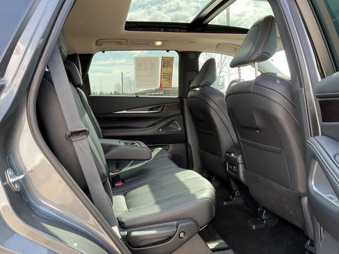 Used 2025 INFINITI QX60 Sensory AWD/4WD image 16