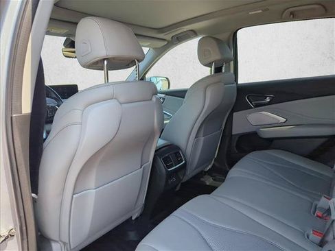 Used 2019 Acura RDX w/ Technology Package AWD/4WD image 14