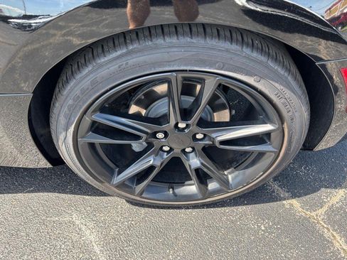Used 2022 Chevrolet Camaro LT w/ Technology Package RWD image 9