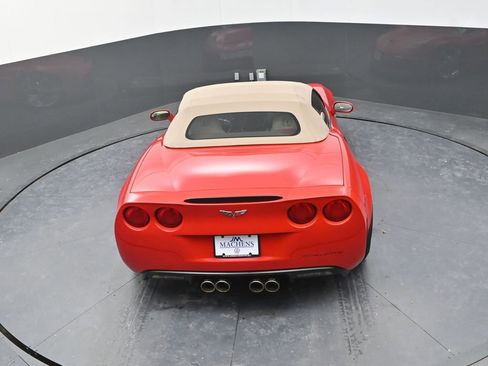 Used 2010 Chevrolet Corvette Grand Sport w/ Preferred Equipment Group image 18