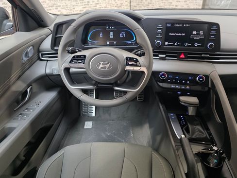 New 2026 Hyundai Elantra SEL Sport image 17