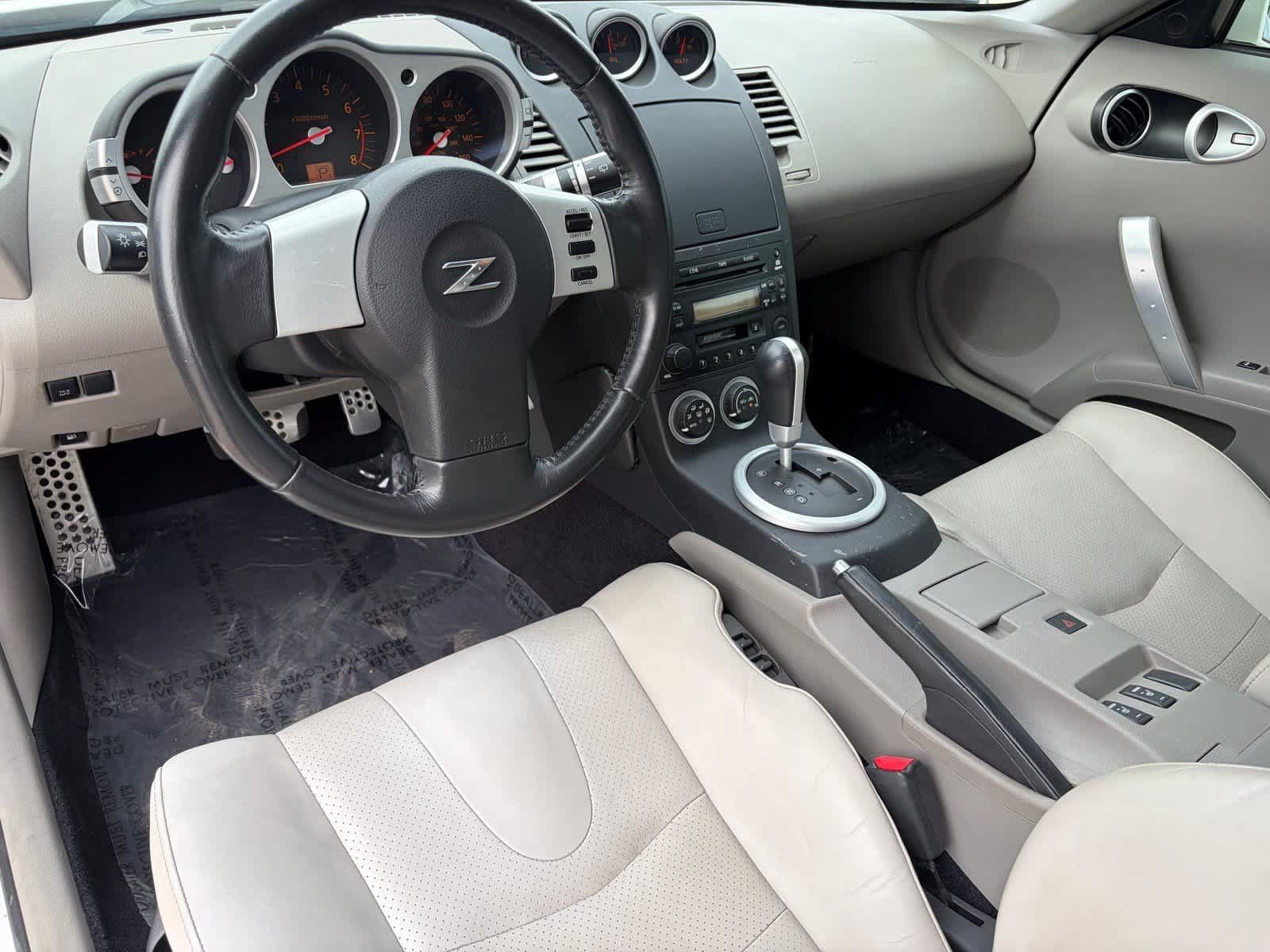 Used 2004 Nissan 350Z Touring RWD image 13