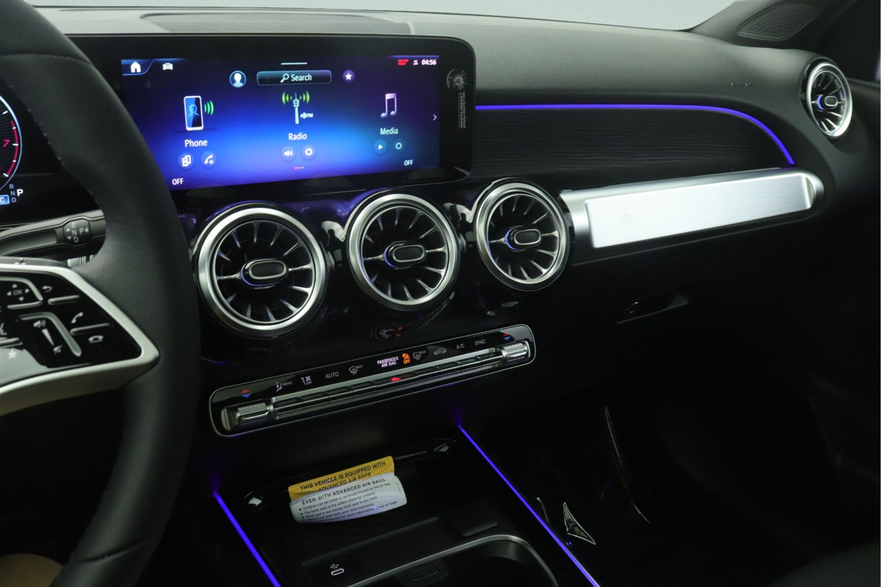 New 2026 Mercedes-Benz GLB 250 image 5