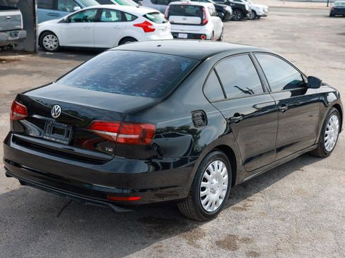 Used 2016 Volkswagen Jetta S image 11