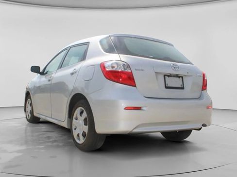 Used 2009 Toyota Matrix FWD image 7