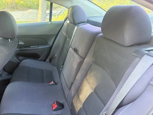 Used 2013 Chevrolet Cruze LT w/ RS Package image 21