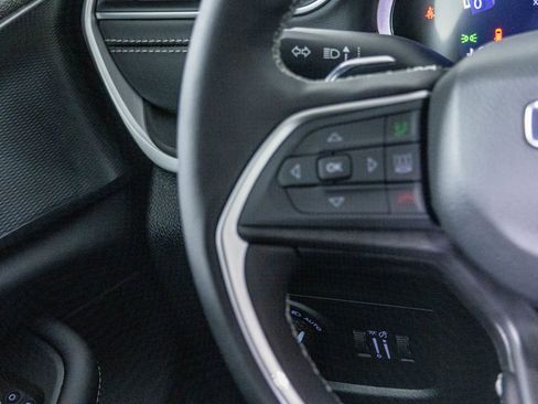 New 2025 Jeep Grand Cherokee Laredo X image 30