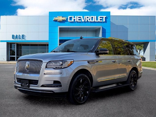 Used 2023 Lincoln Navigator Reserve AWD/4WD image 7