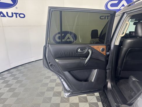 Used 2021 Nissan Armada SL w/ Captain's Chairs Package AWD/4WD image 29