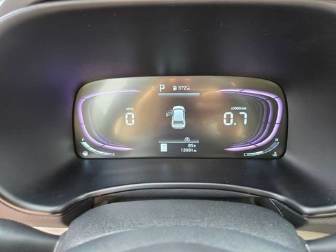 Used 2025 Kia Soul LX w/ LX Technology Package FWD image 34