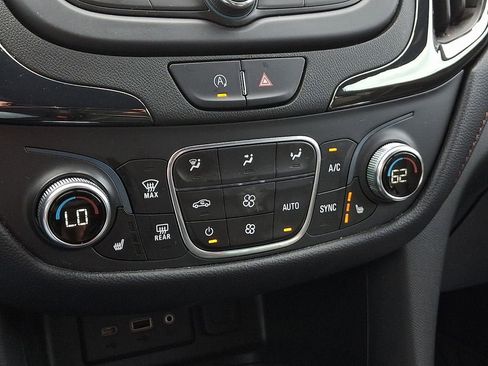 Certified 2022 Chevrolet Equinox RS image 17