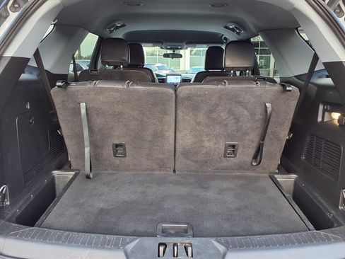 Used 2023 Ford Explorer XLT w/ Equipment Group 202A image 21