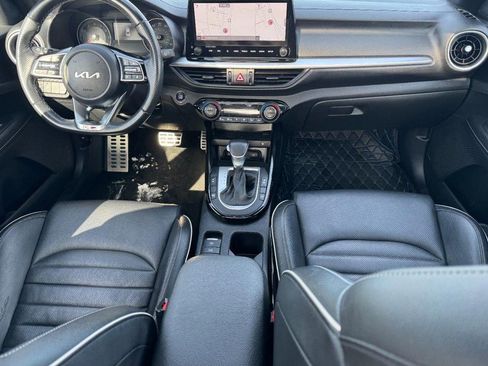 Used 2022 Kia Forte GT-Line w/ GT-Line Premium Package image 11