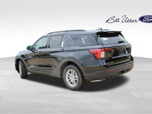 New 2026 Ford Explorer Active RWD image 4