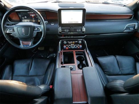 Used 2020 Lincoln Navigator Reserve w/ Equipment Group 208A image 12